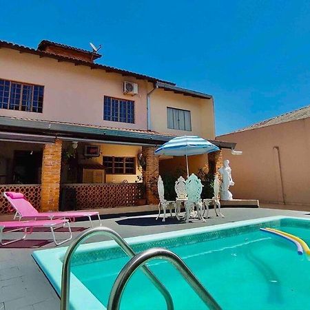 Casa com PISCINA próximo ATRATIVOS / wifi / garagem Vila Foz do Iguaçu Exterior foto