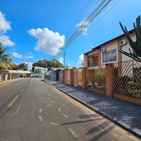 Casa com PISCINA próximo ATRATIVOS / wifi / garagem Vila Foz do Iguaçu Exterior foto
