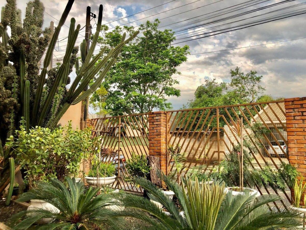 Casa com PISCINA próximo ATRATIVOS / wifi / garagem Vila Foz do Iguaçu Exterior foto