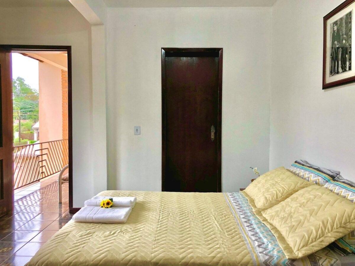 Casa com PISCINA próximo ATRATIVOS / wifi / garagem Vila Foz do Iguaçu Exterior foto