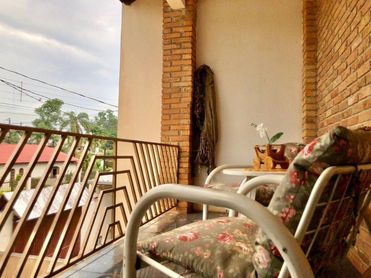 Casa com PISCINA próximo ATRATIVOS / wifi / garagem Vila Foz do Iguaçu Exterior foto