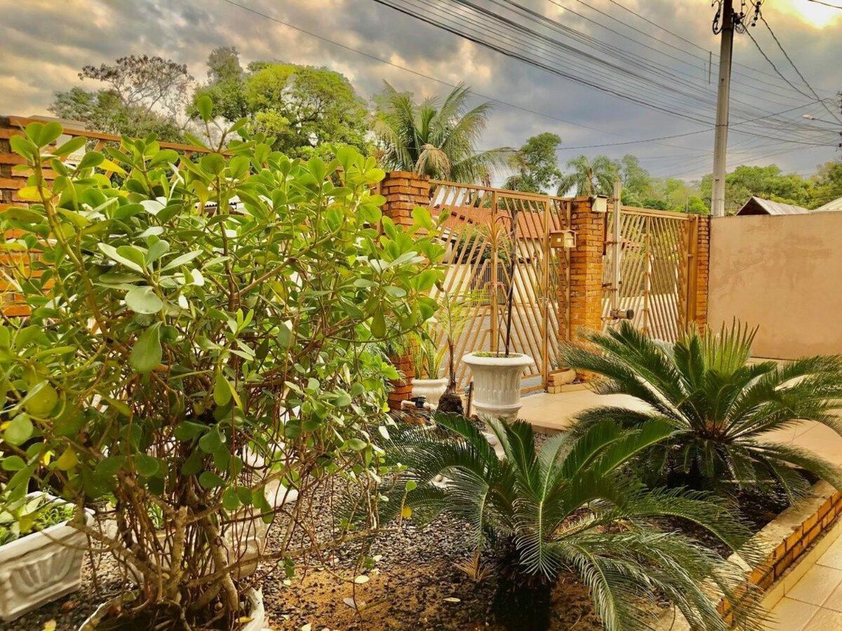 Casa com PISCINA próximo ATRATIVOS / wifi / garagem Vila Foz do Iguaçu Exterior foto